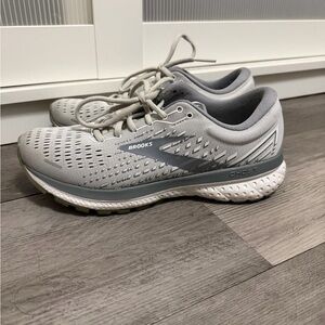 Brooks Running Shoes 👟